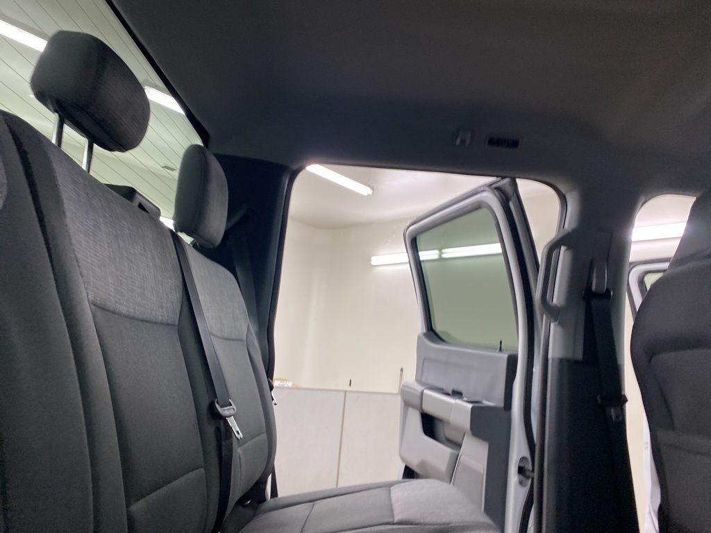 2025 Ford F-250SD XLT photo