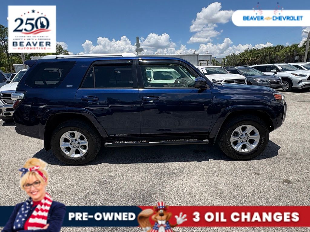 2016 Toyota 4Runner SR5 - Photo 8