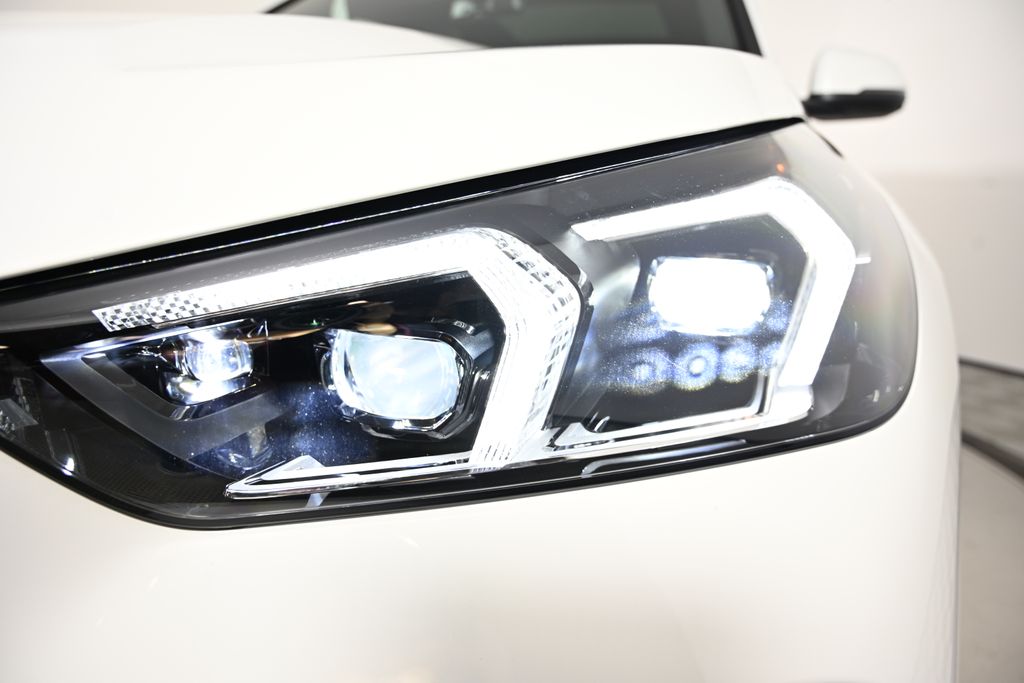 Thumbnail: 2025 BMW X1 - 9