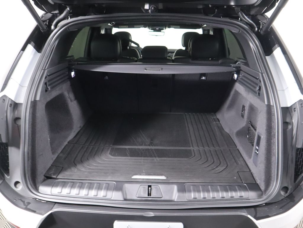 Thumbnail: 2025 Land Rover Range Rover Sport - 30