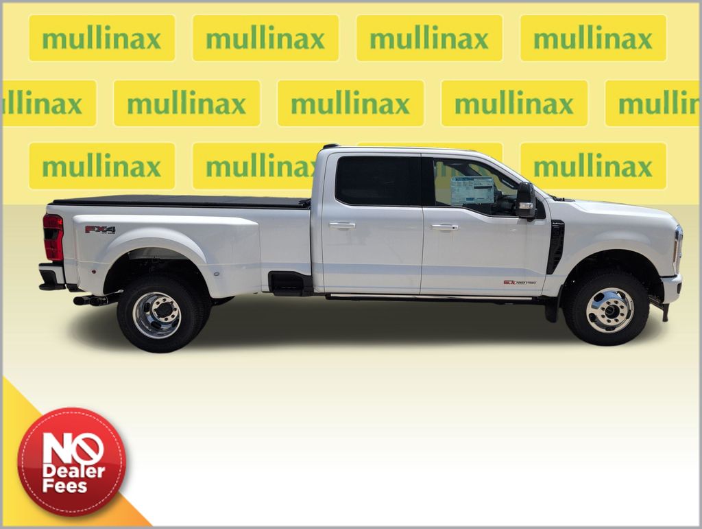 2026 Ford F-350 Super Duty Platinum - Photo 2
