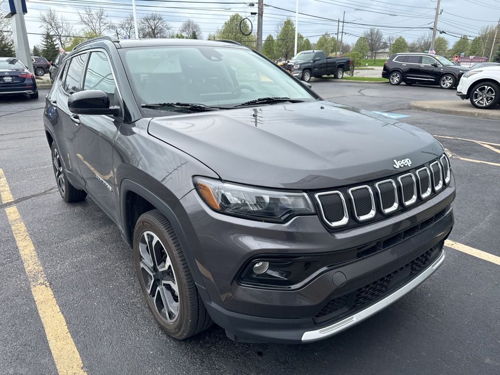 Gray (Granite Crystal Metallic Clearcoat) 2022 Jeep Compass Limited 4WD SUV / Crossover Four-Wheel Drive 9-Speed Automatic