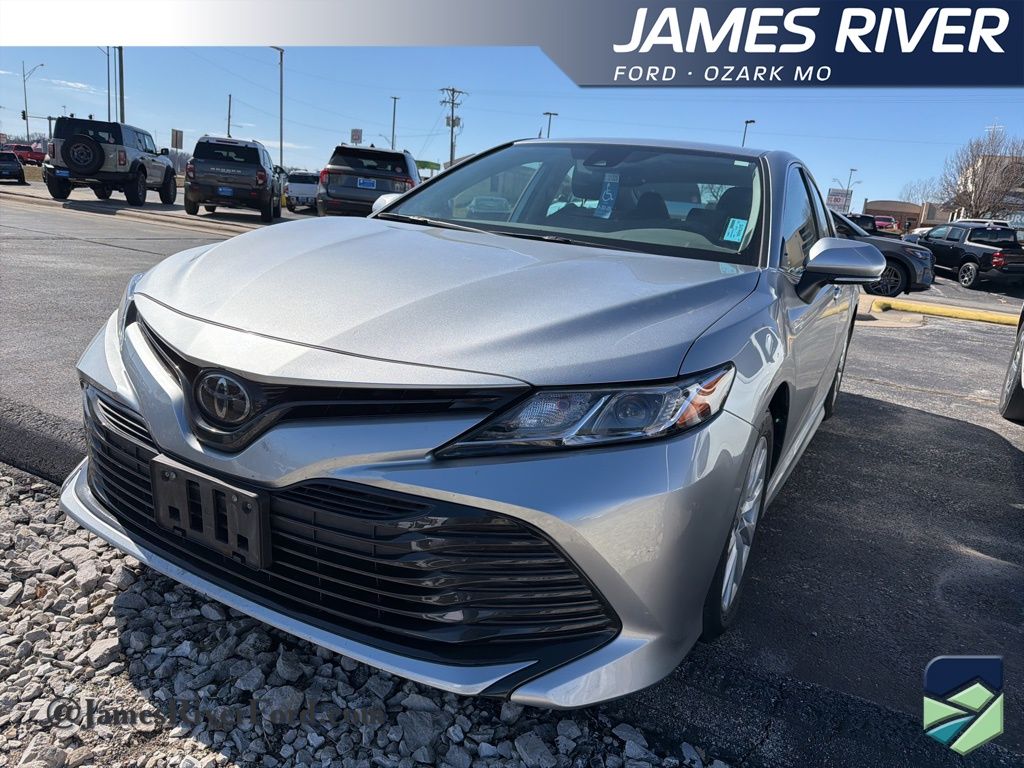 2020 Toyota Camry LE FWD