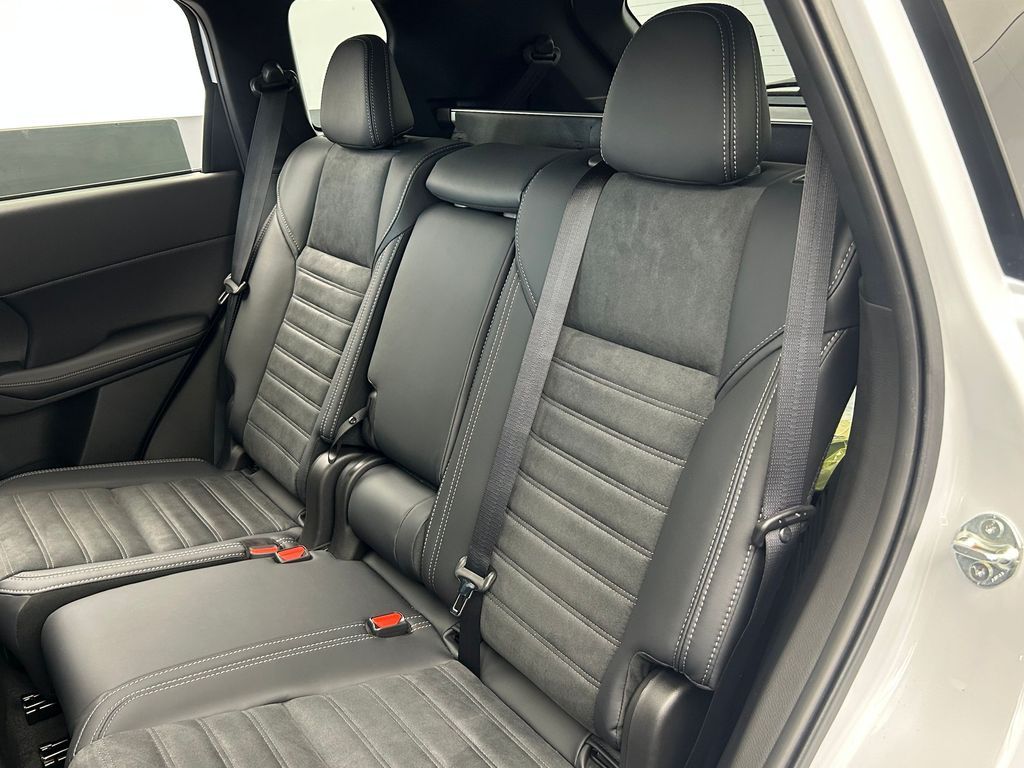 New 2026 White Mitsubishi Trail Edition image 30