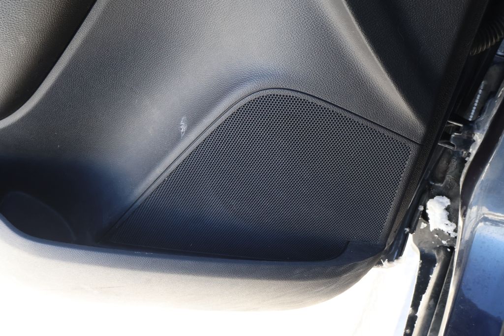 Thumbnail: 2018 Chevrolet Trax - 15