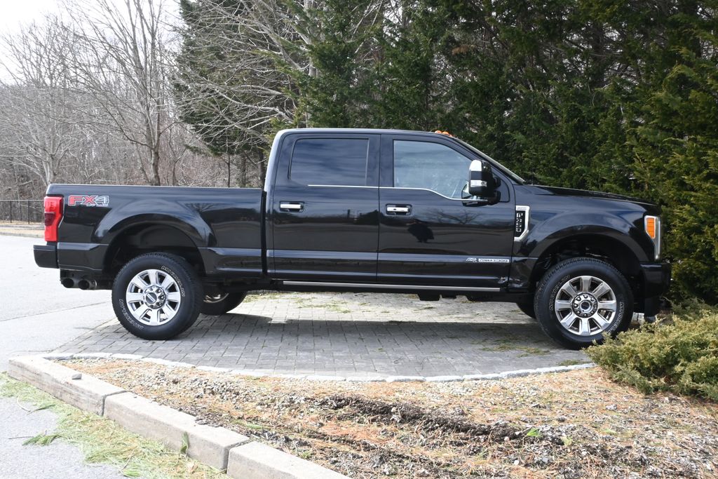 2019 Ford F-350 Platinum 9