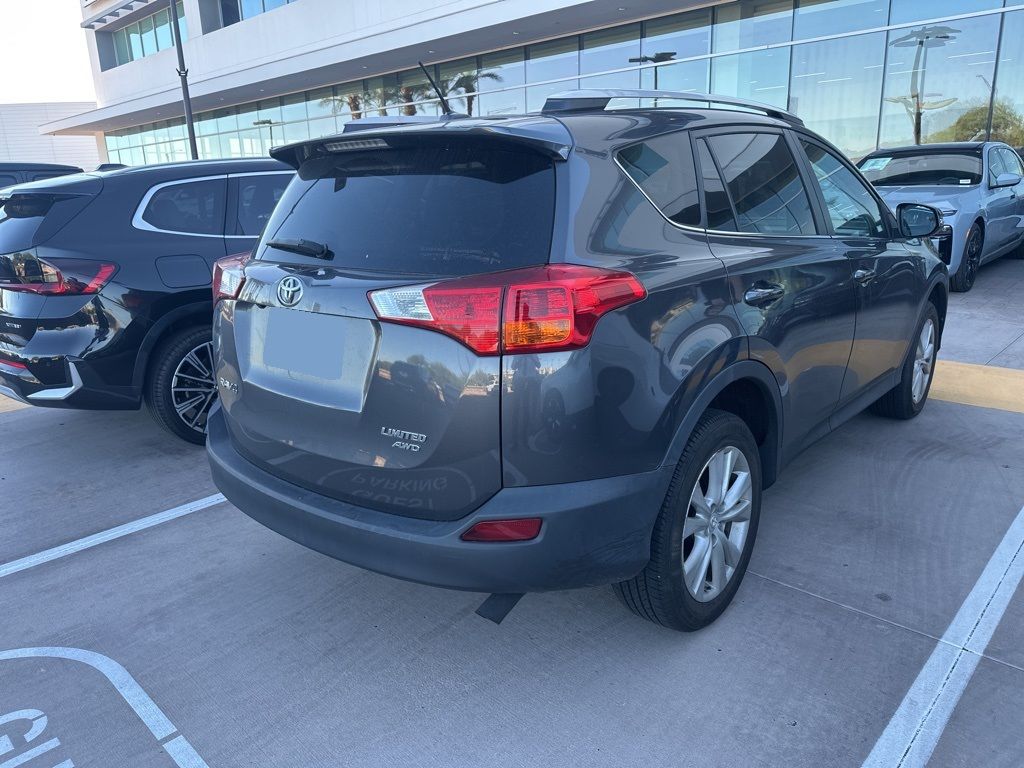 Thumbnail: 2015 Toyota RAV4 - 4