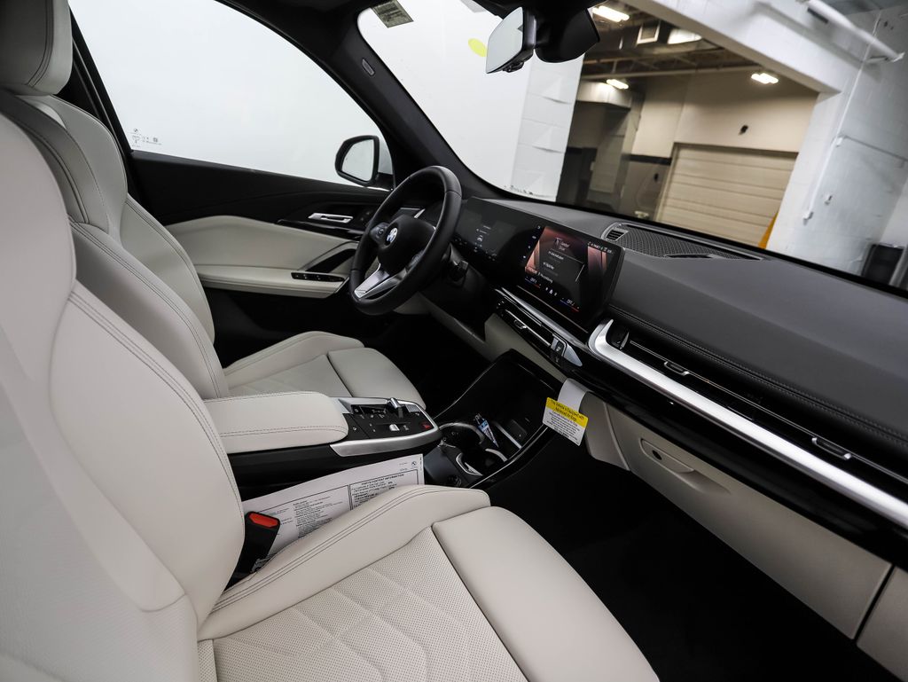 Thumbnail: 2026 BMW X1 - 31