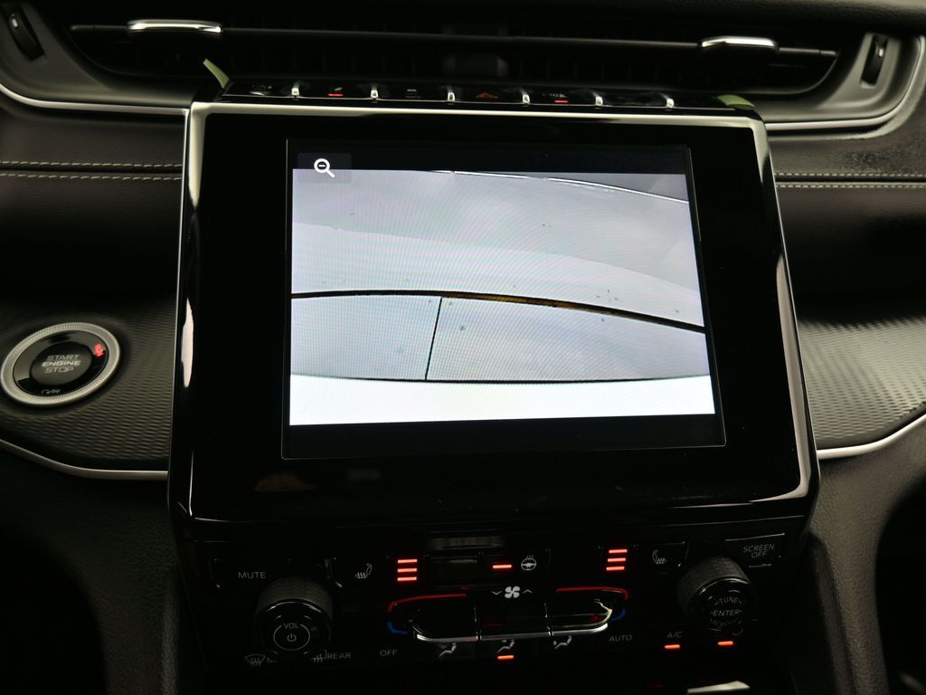 Used 2024 Silver Zynith Jeep Laredo image 20