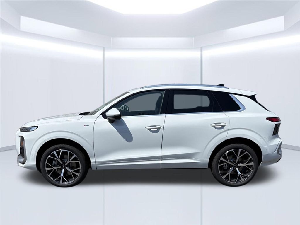 Thumbnail: 2026 Audi Q3 - 2