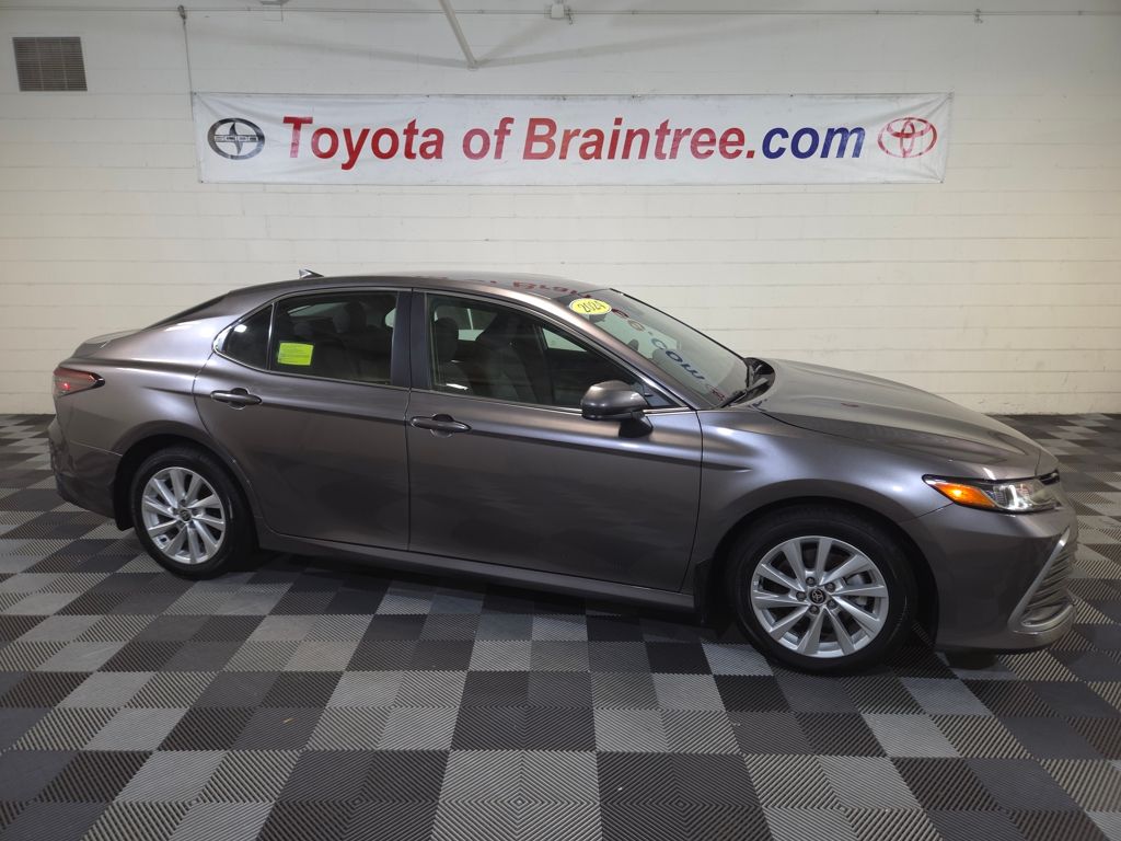 2024 Toyota Camry LE AWD