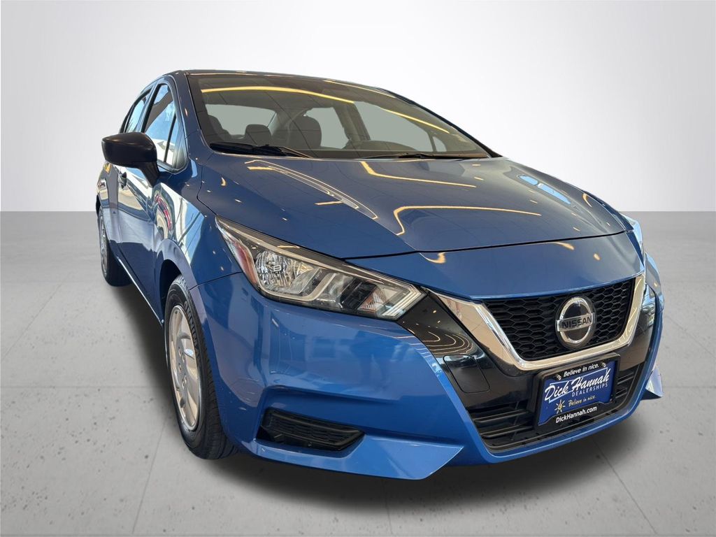 2022 Nissan Versa 1.6 S