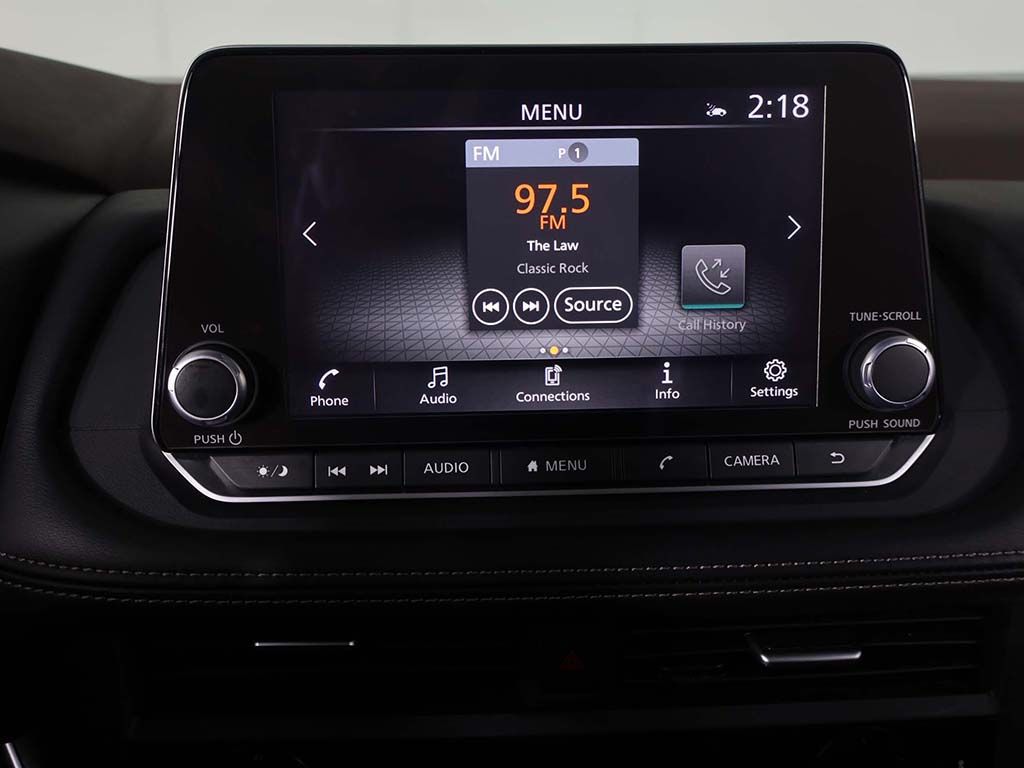 Used 2023 White Nissan SV image 45