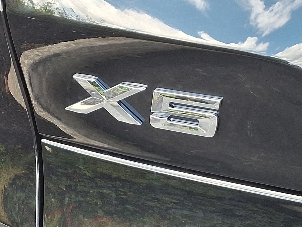 Thumbnail: 2026 BMW X5 - 11