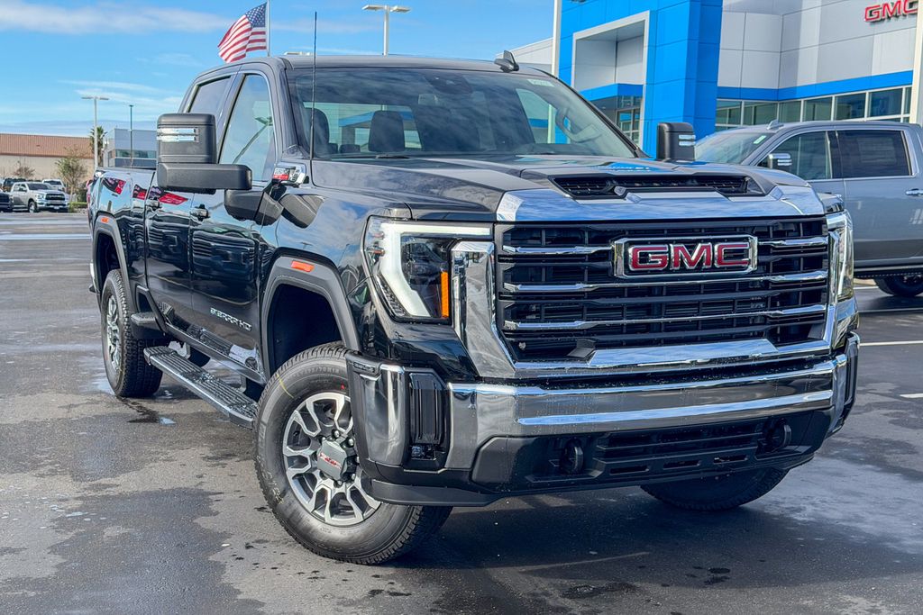 2026 GMC Sierra 2500HD SLE Crew Cab 4WD