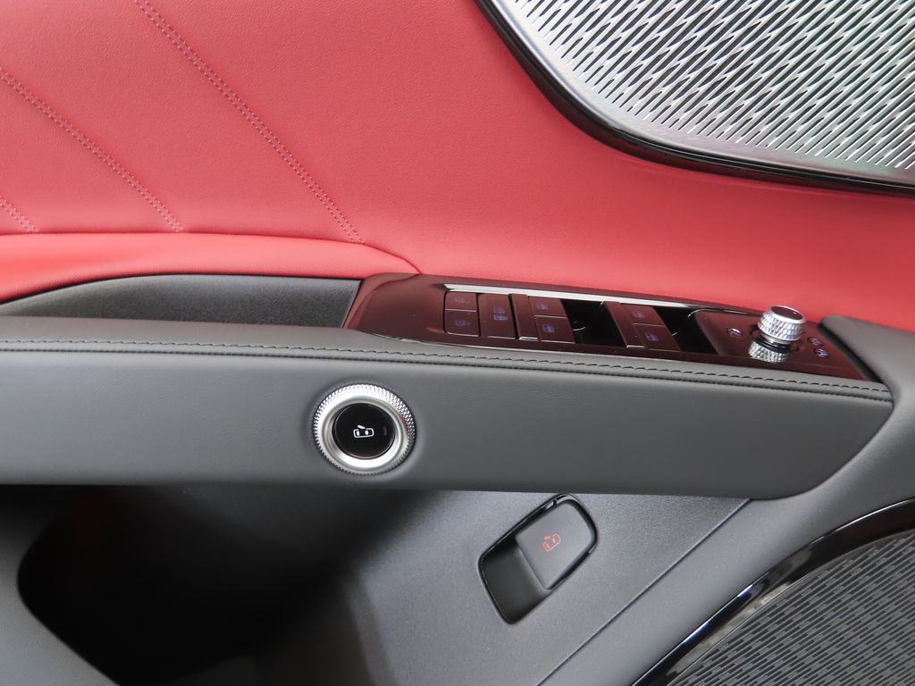 Thumbnail: 2025 Maserati Grecale - 24