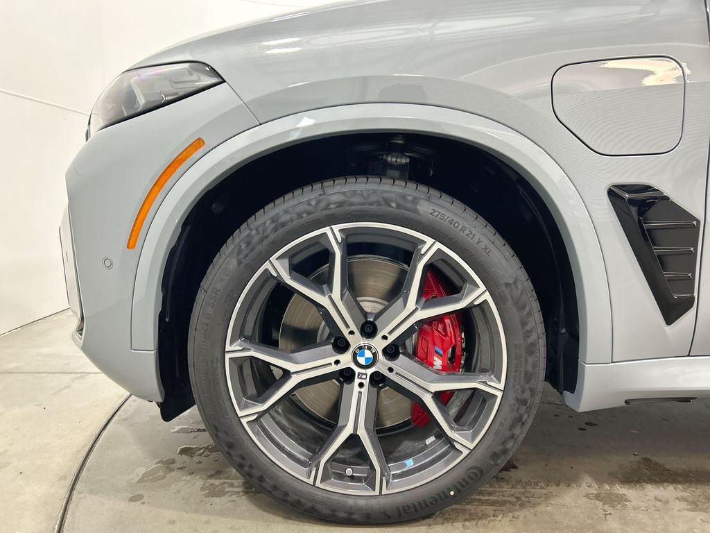 Thumbnail: 2026 BMW X5 - 10