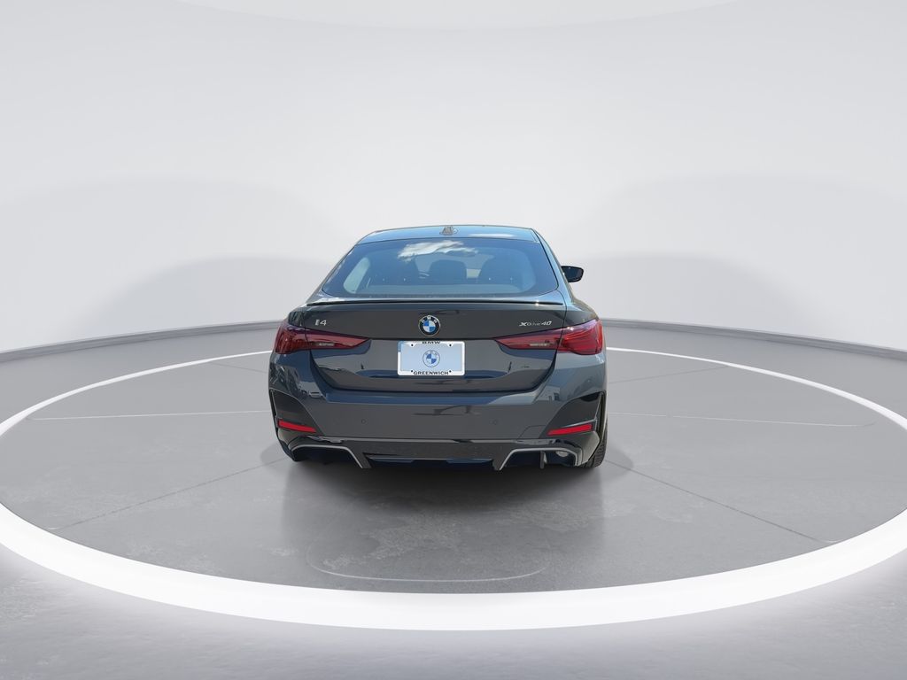 Thumbnail: 2026 BMW i4 - 7