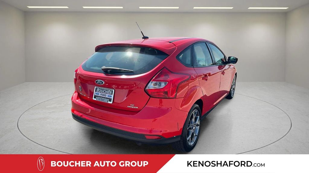 Used 2013 Race Red Ford SE image 5