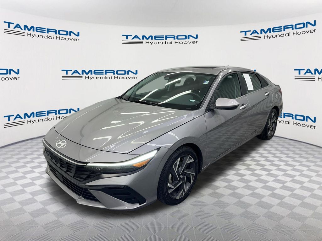 Fluid Metal 2025 Hyundai Elantra Sedan Front-Wheel Drive Continuously Variable Transmission