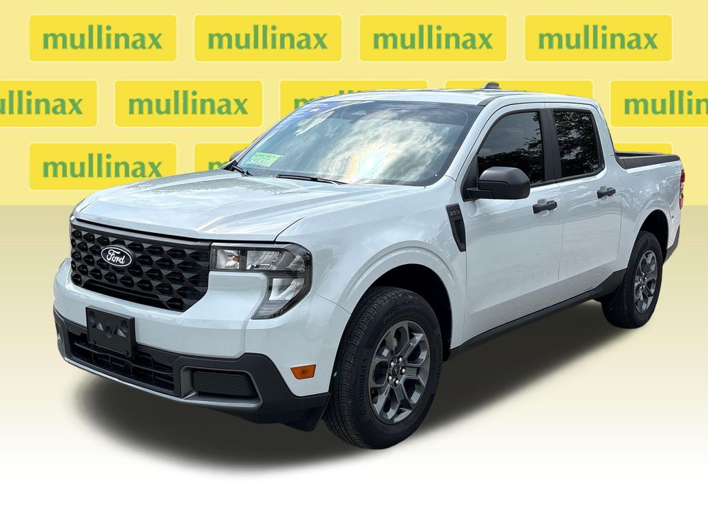Certified Used 2025 White Ford XLT image 16