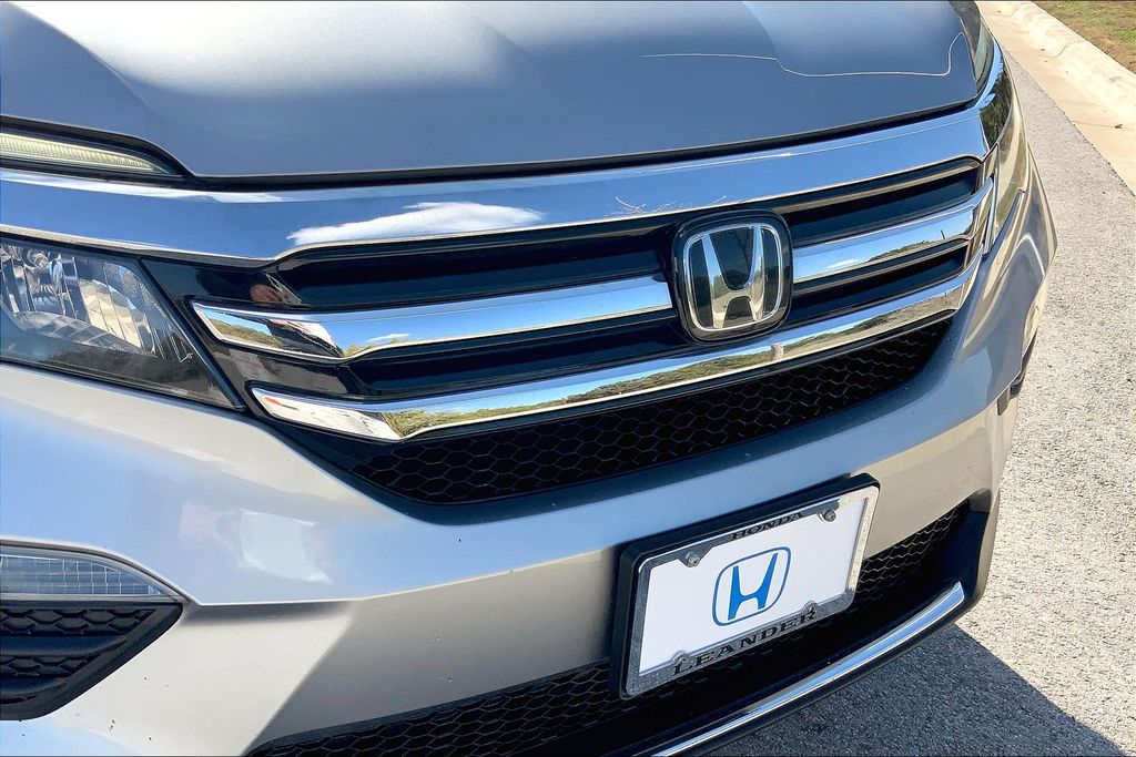 2018 Honda Pilot Touring 31