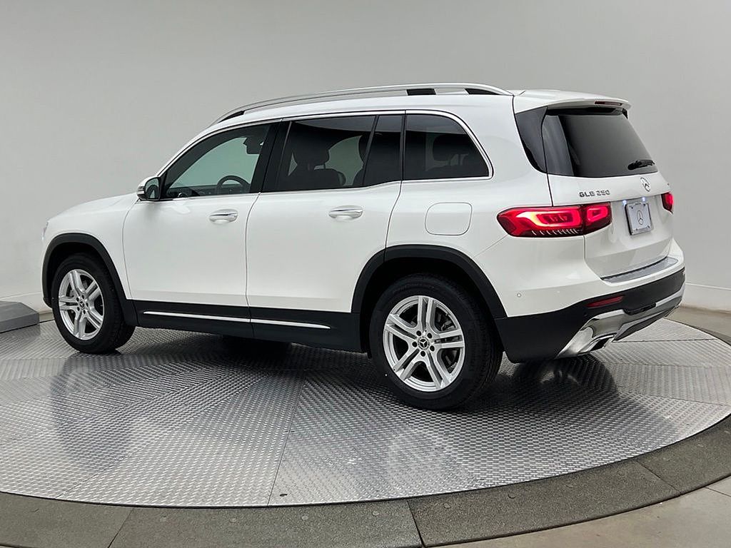 2023 Mercedes-Benz GLB 250 6