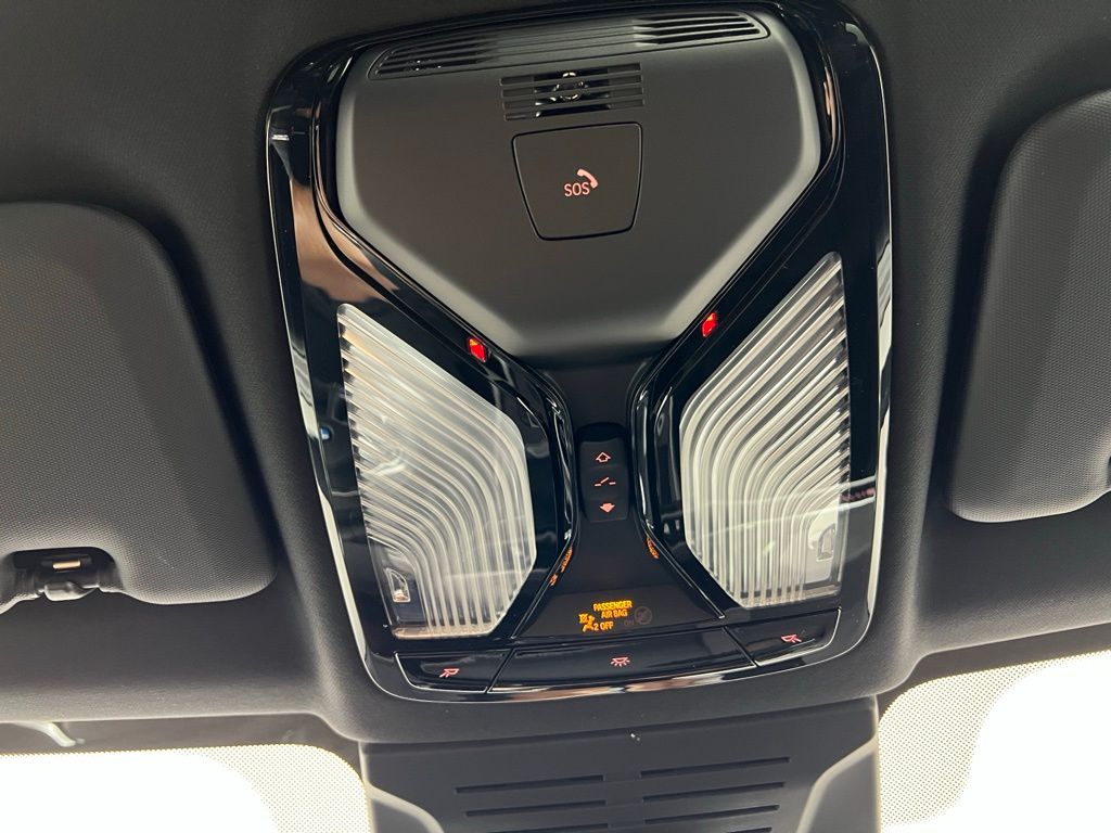 Thumbnail: 2025 BMW X5 - 25