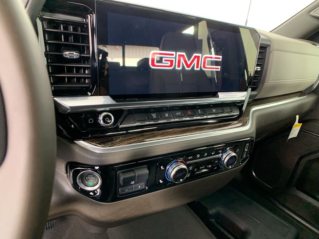 2025 GMC Sierra 2500HD SLE 19