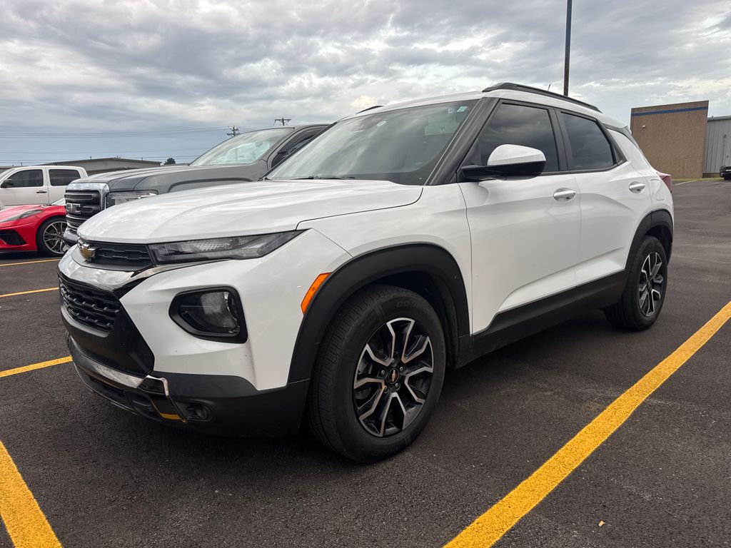 Summit White 2021 Chevrolet Trailblazer SUV / Crossover Front-Wheel Drive Continuously Variable Transmission