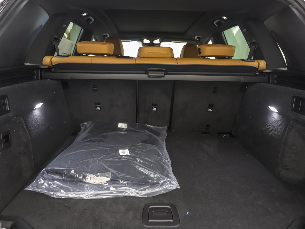 Thumbnail: 2026 BMW X5 - 24