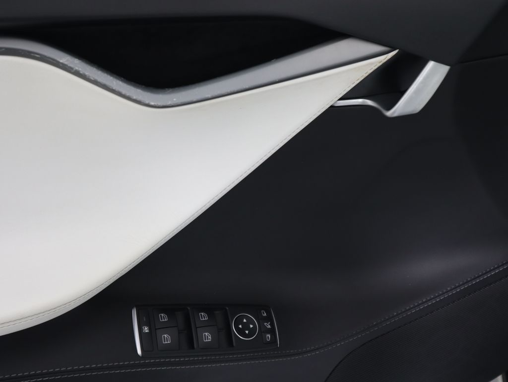 Thumbnail: 2018 Tesla Model S - 25