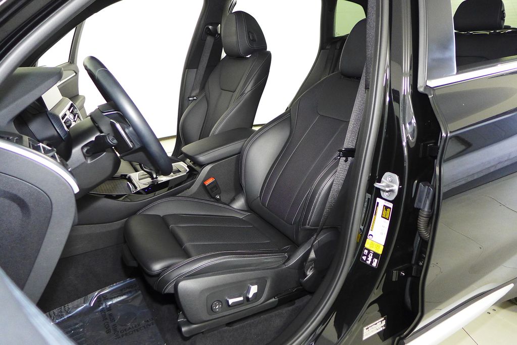 Thumbnail: 2022 BMW X3 - 22