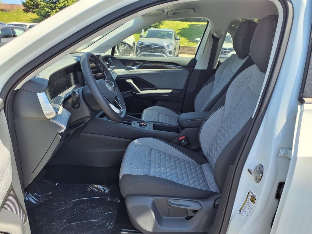 New 2026 Pure White Volkswagen 2.0T S image 10