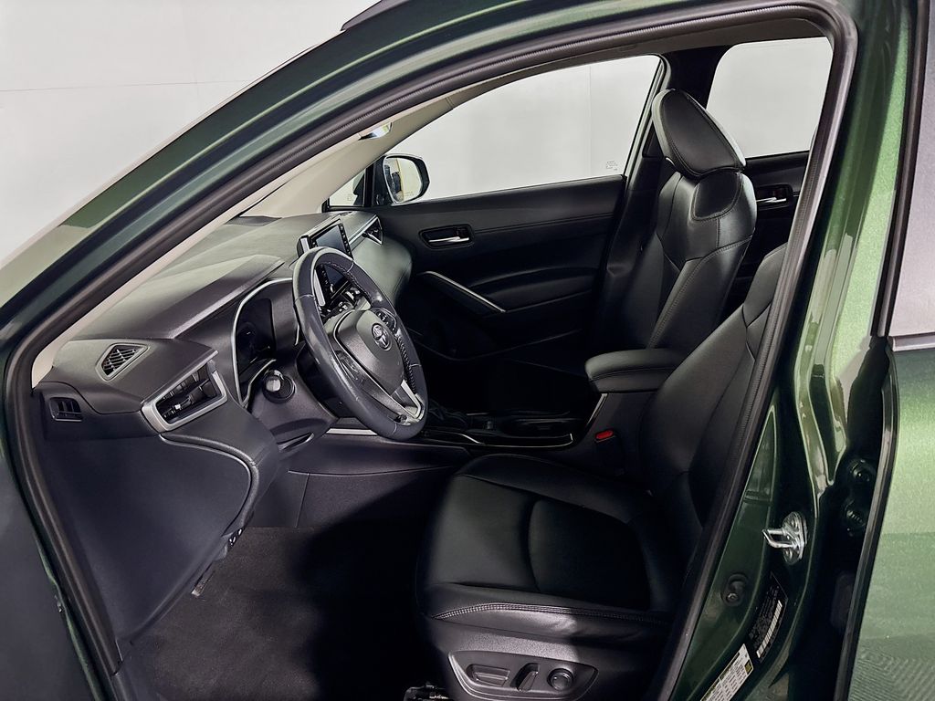 2022 Toyota Corolla Cross XLE