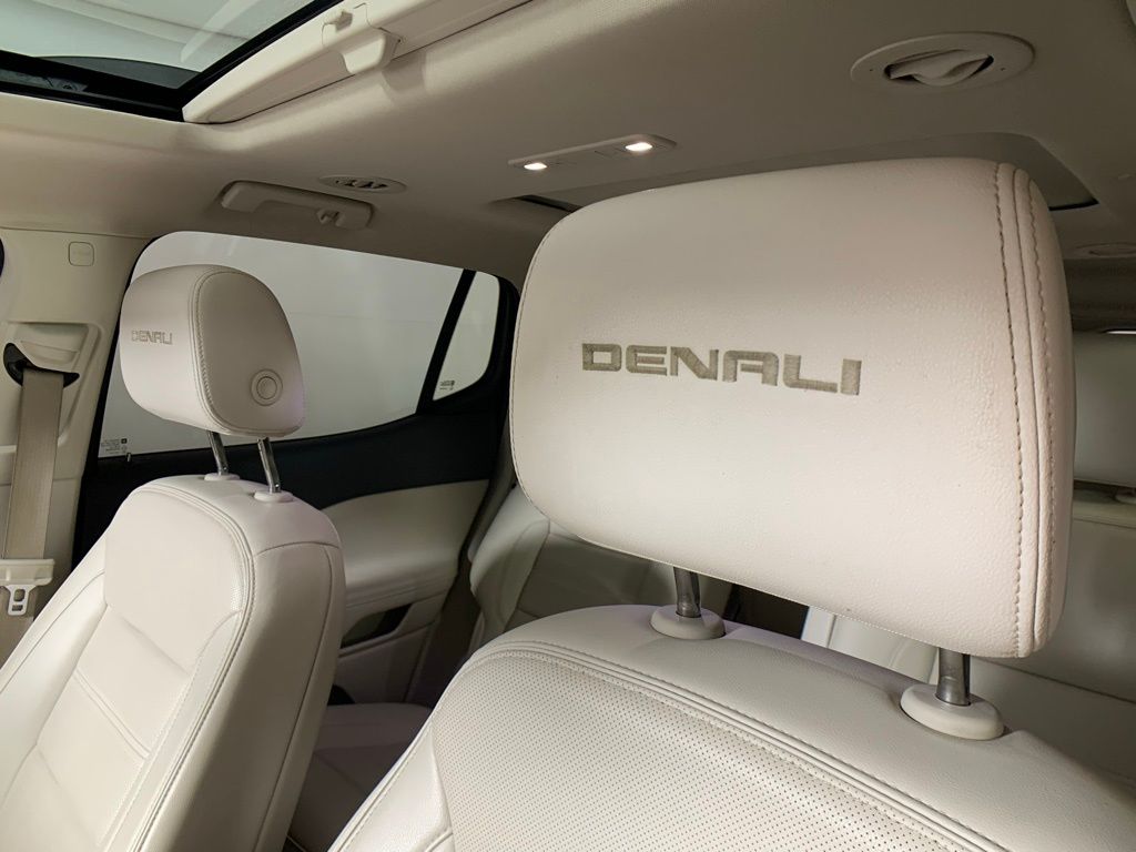 2021 GMC Acadia Denali 14