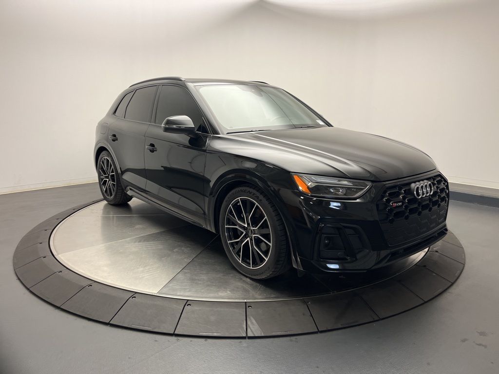 Thumbnail: 2021 Audi SQ5 - 7