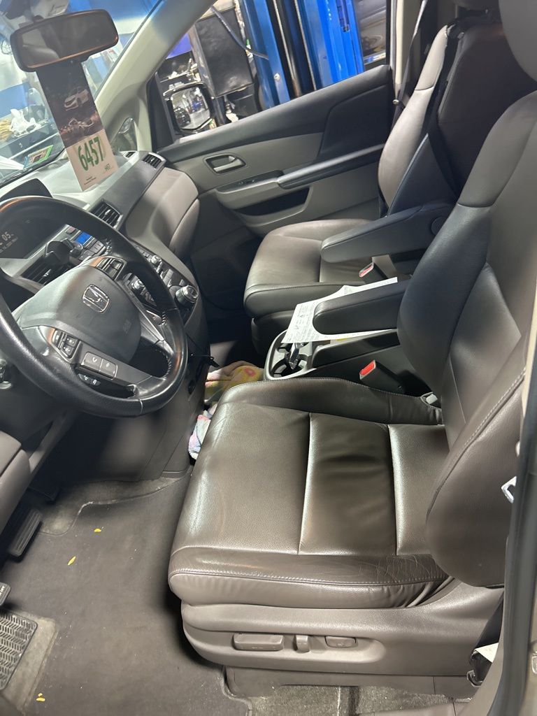 2012 Honda Odyssey Touring 15