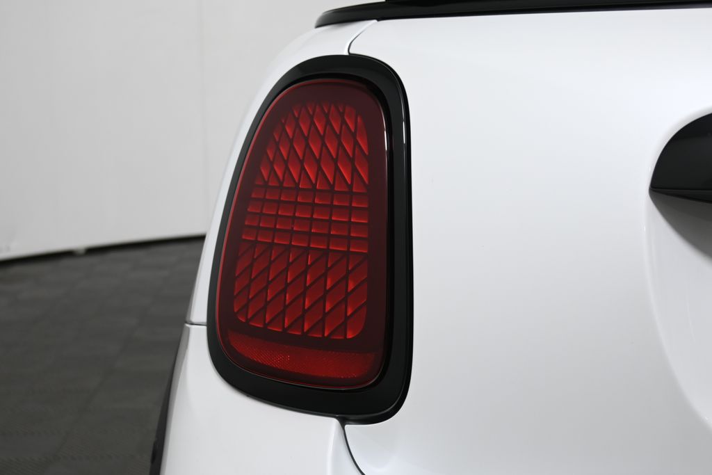 Thumbnail: 2026 MINI Cooper - 19