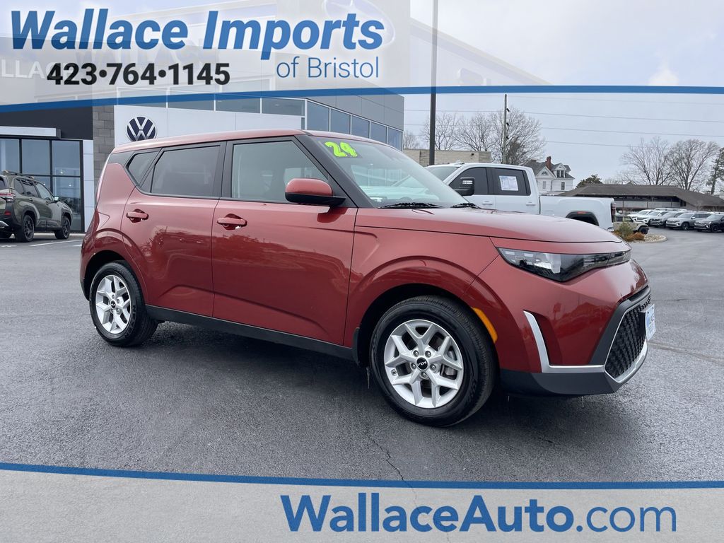 2024 Kia Soul LX FWD
