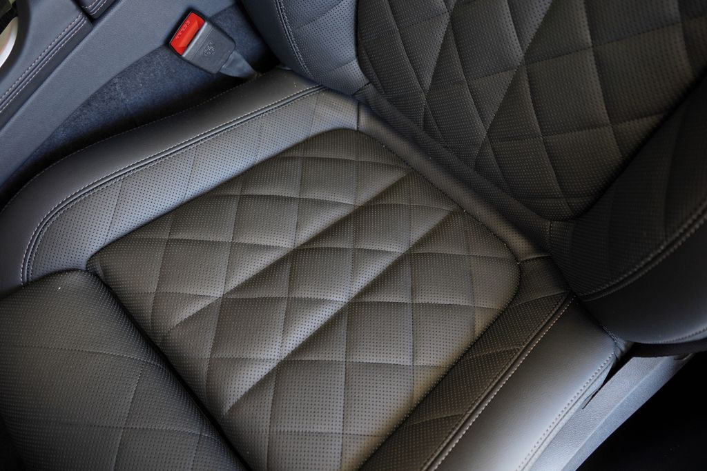 Thumbnail: 2026 BMW X5 - 12