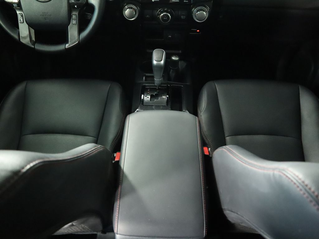 Thumbnail: 2023 Toyota 4Runner - 17