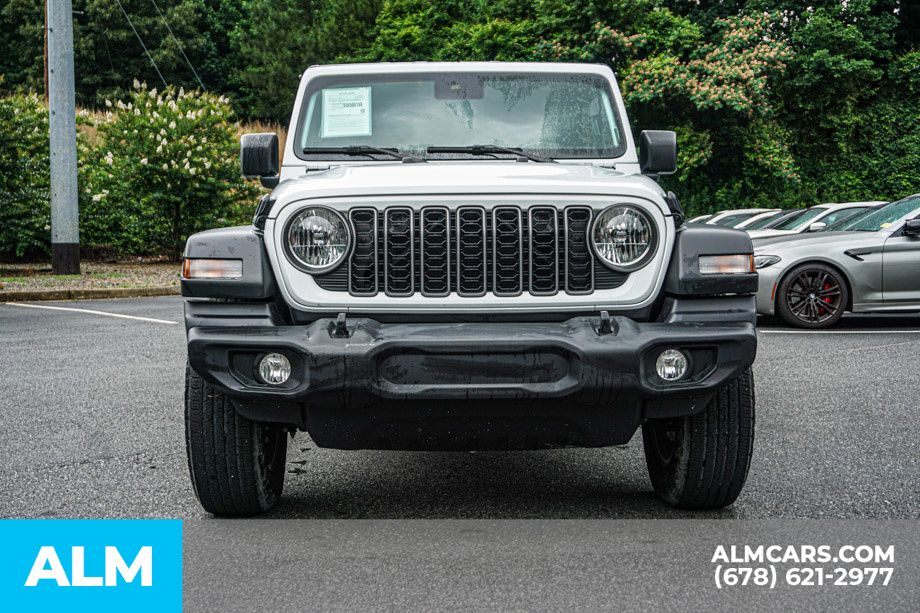 Used 2025 White Jeep Sport S image 10
