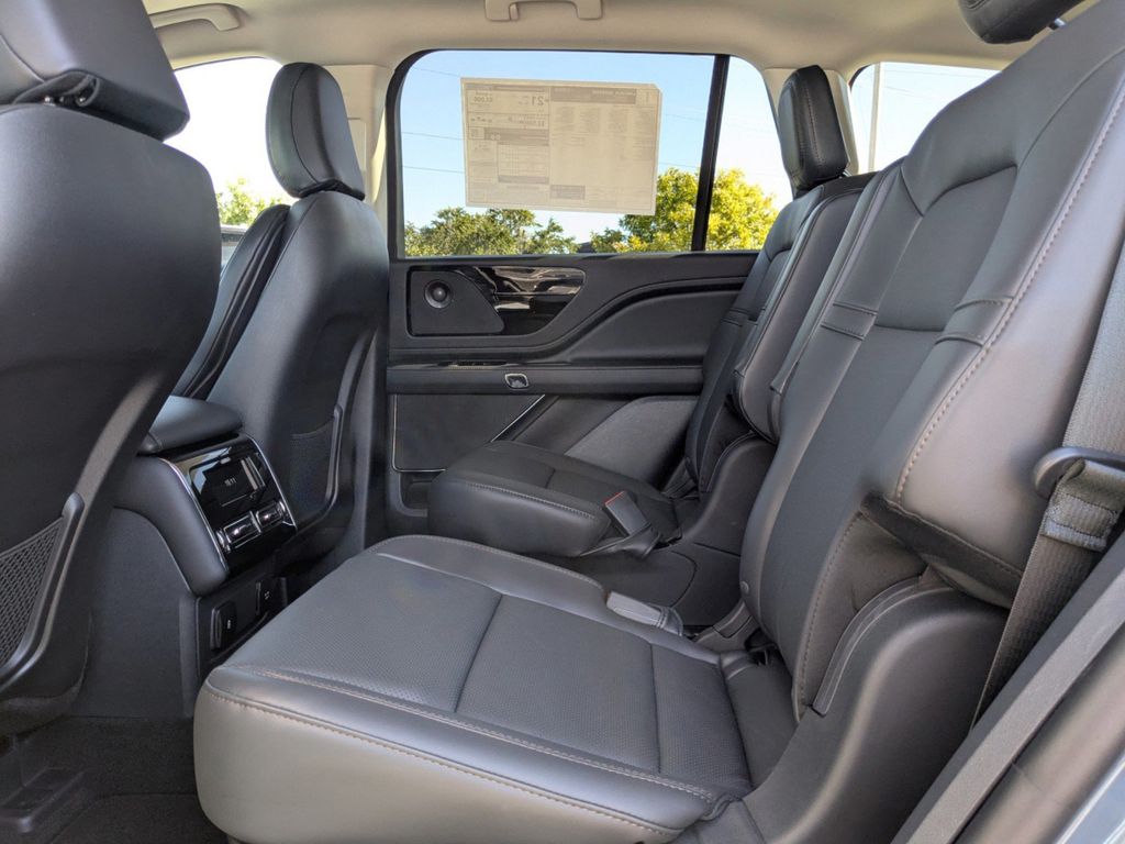 2025 Lincoln Aviator Premiere