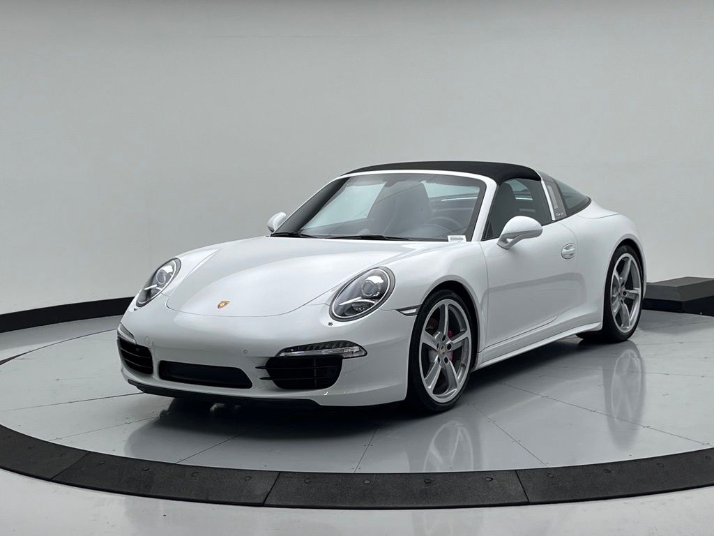 2015 Porsche 911 Targa 4S Hero Image