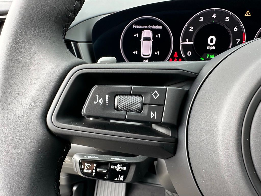 Thumbnail: 2026 Porsche Cayenne - 17