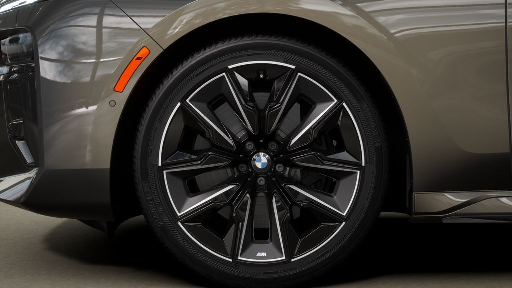 2025 BMW 7 Series 760i xDrive 7