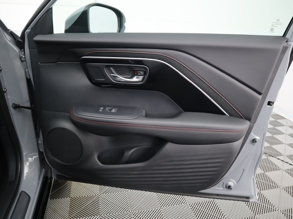 Thumbnail: 2025 Acura ADX - 26