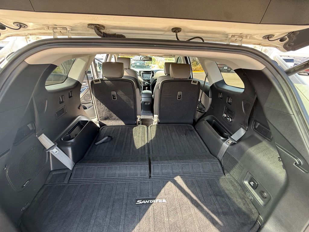 Thumbnail: 2015 Hyundai Santa Fe - 26