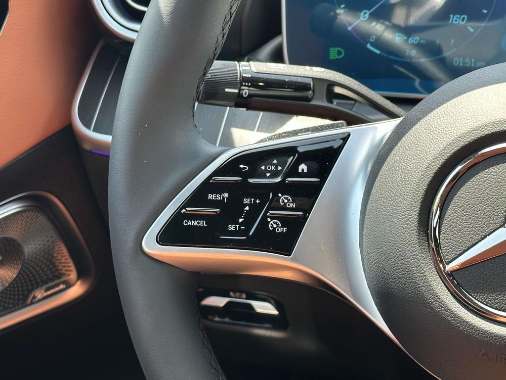 2025 Mercedes-Benz C-Class C 300 18